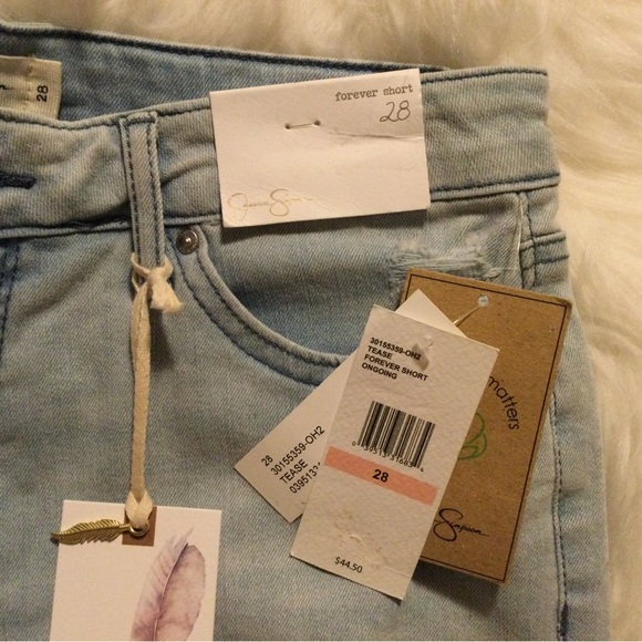NWT Jessica Simpson Distressed Denim  “Forever Shorts” Size 28 Shorts - Picture 2 of 6